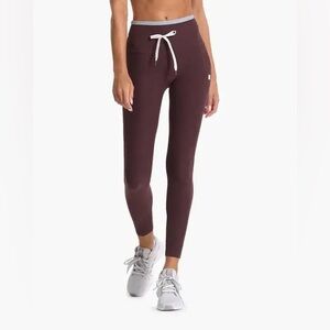 Vuori Vibe Elevation Leggings Chestnut Heather Brown 7/8  Size Large VW452